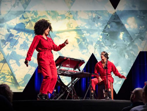 Ibeyi（雙胞胎）: 「Valé（溪谷）」／「River（河流）」