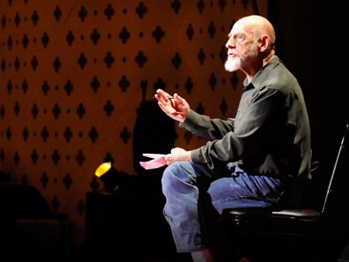 Click to play Leonard Susskind: Meu amigo Richard Feynman