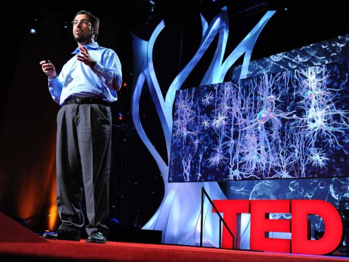 Click to play Ed Boyden: Um interruptor para os neurônios
