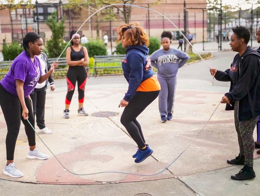 凱拉岡特: 跳繩如何產生節奏