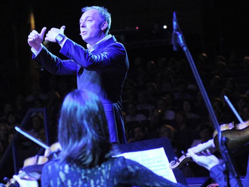 Click to play Charles Hazlewood: confiar en el conjunto musical