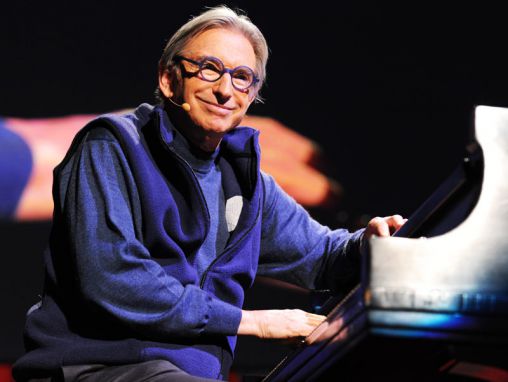 Click to play Michael Tilson Thomas: Michael Tilson Thomas: Zaman boyunca müzik ve duygu