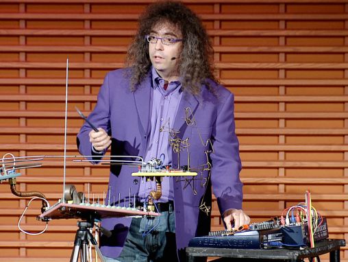 Click to play Mark Eplbaum (Mark Applebaum): Ludi muzički naučnik