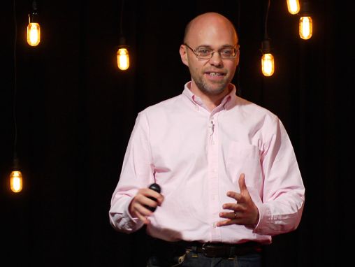 アダム・デビッドソン 「『財政の崖』が解決しない本当の理由」