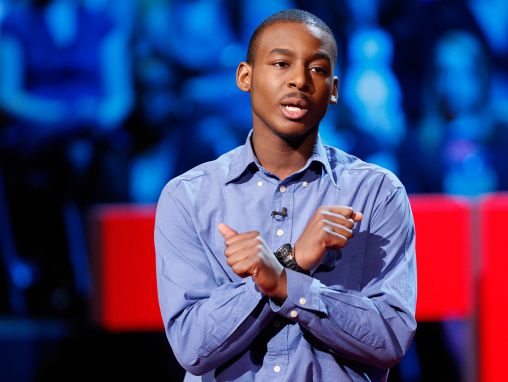 Click to play Malcolm London: Lise eğitim alanı
