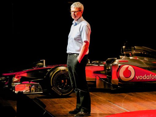 Click to play Peter van Manen: Formula 1 yarışları bebeklere nasıl yardım edebilir?
