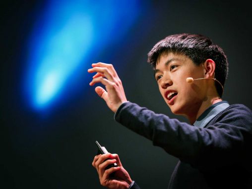 Click to play Henri Lin (Henry Lin): Šta možemo da naučimo od udaljenih galaksija