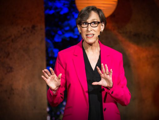 Click to play Tina Seelig: Les petits risques à prendre pour augmenter votre chance