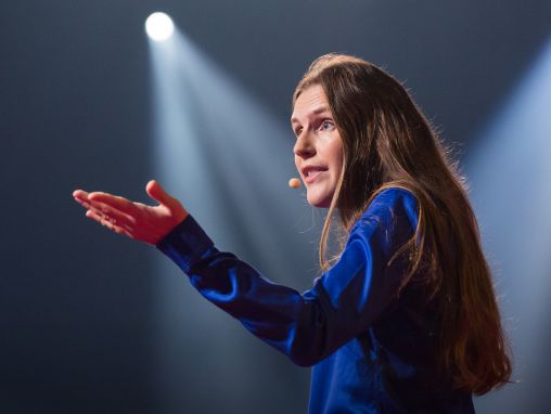 Severine Autesserre: Per risolvere la violenza di massa, guardiamo al livello locale