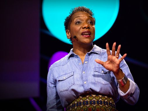 Click to play Janet Stovall: Comment lutter concrètement pour la diversité et l'inclusion dans le monde du travail