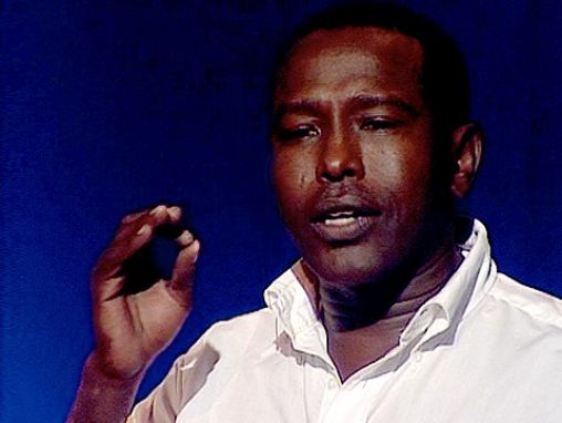 Click to play Joseph Lekuton nous raconte une parabole sur le Kenya