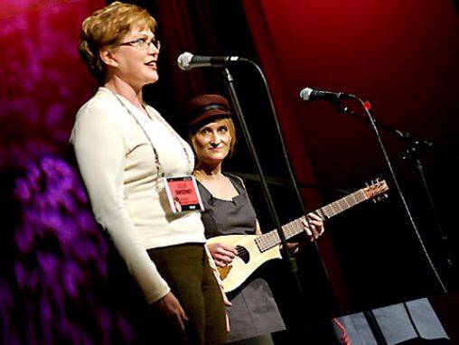 Click to play Le show de Jill et Julia