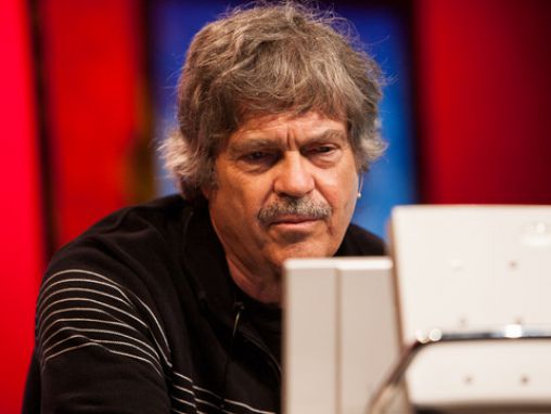 Click to play Alan Kay partage une puissante idée à propos d'idées