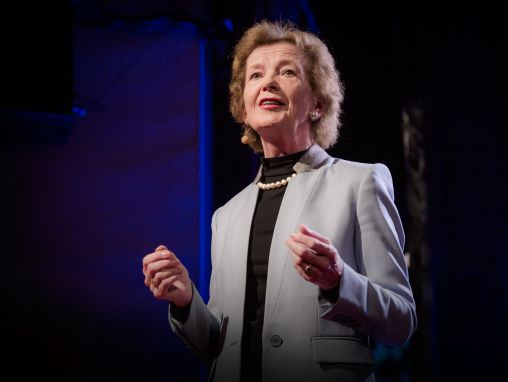 Click to play Mary Robinson: ¿Por qué el cambio climático es una amenaza para los derechos humanos?