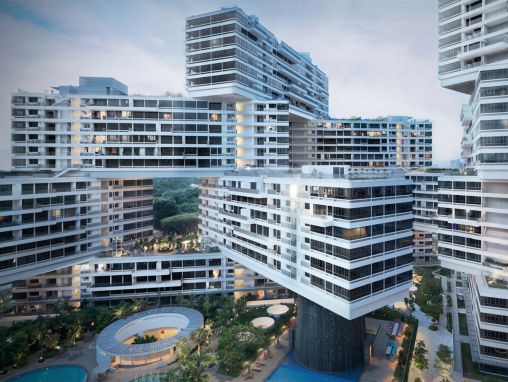 Click to play Ole Scheeren: Perché le grandi architetture dovrebbero raccontare una storia