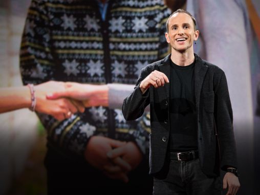 Joe Gebbia: Comment Airbnb a repensé la confiance grâce au design