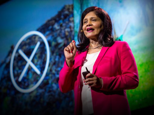 Click to play Aparna Mehta: ¿A dónde van tus devoluciones en línea?