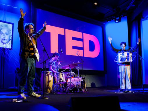 They Might Be Giants jouent à 8:30 du matin