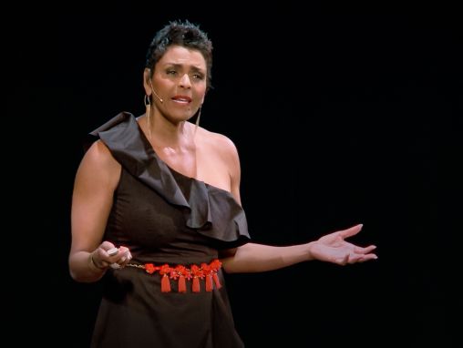 Click to play Darieth Chisolm: Cómo el porno vengativo puede trastornar tu vida