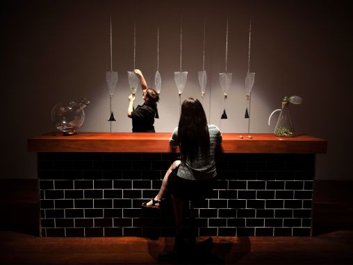 Click to play Emily Parsons-Lord: Arte feita do ar que respiramos