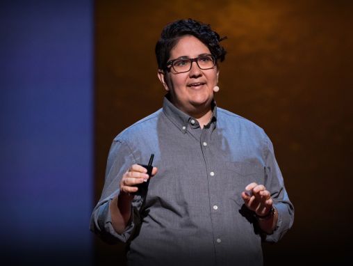 Click to play Miriam Zoila Pérez: Cómo afecta el racismo a las mujeres embarazadas y cómo podemos ayudar