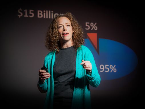 Click to play Margaret Bourdeaux: ¿Por qué la población civil sufre más cuando la guerra termina?