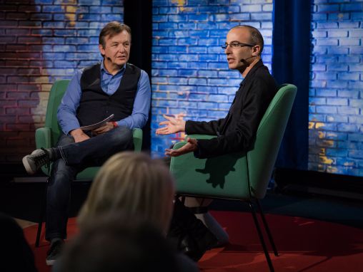 Click to play Yuval Noah Harari: Nationalismi vs. globalismi: uusi poliittinen jaottelu