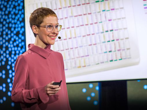 Giorgia Lupi: Como nos encontrar num banco de dados