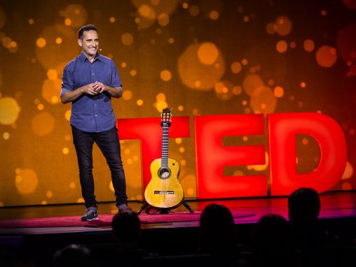 荷黑德雷斯勒: 詩、音樂、以及身份