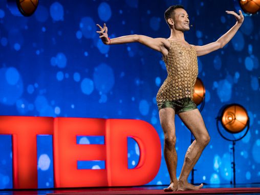 Click to play Prumsodun Ok: La magia de la danza clásica jemer