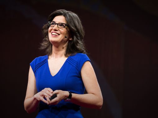 Click to play Sara DeWitt: Tres miedos infundados sobre el tiempo que pasan los niños ante la pantalla