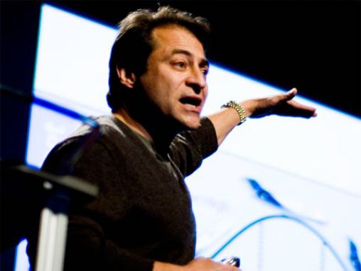 Click to play Peter Diamandis à propos de Stephen Hawking en zéro g.