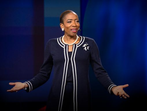 Click to play كارلا هاريس: كيف تجد الشخص الذي يساعدك على التقدم في العمل