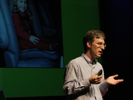 Click to play Steven Levitt: Surprising stats about child carseats