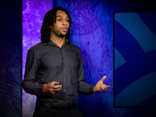 Click to play Глен Кантаве: Како збогатената реалност го менува активизмот