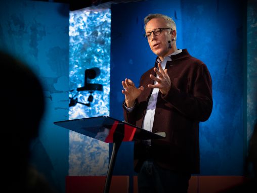 Click to play ستيفن بترو: ثلاث طرق لممارسة المدنية