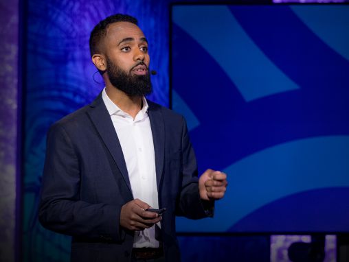 मुहम्मद इदरीस: पुनर्वास के लिए शरणार्थियों को क्या चाहिए