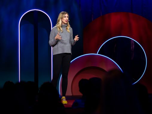 Click to play نورا ماكلنيرني: نحن لا "ننسى" الحزن. نحن "نمضي قدما" معه