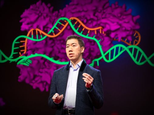 ديفيد ر. ليو: هل يمكننا علاج الأمراض الوراثية عن طريق إعادة صياغة الحمض النووي ويعرف اختصارًا دنا