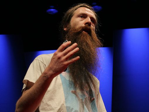 Click to play Aubrey de Grey: A roadmap to end aging