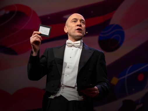 Derren Brown: Mentalitas, membaca pikiran, dan seni masuk ke dalam kepala Anda