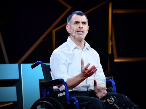 Mitchell Katz: O que o sistema de saúde dos EUA presume sobre você