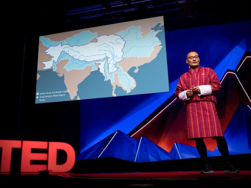 Tshering Tobgay: Dünyanın "Üçüncü Kutbu"nu korumaya acil çağrı