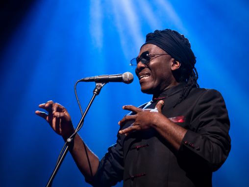 Richard Bona: "Tumba La Nyama" / "Mulema"