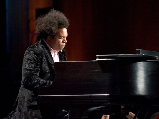 Eric Lewis: Piano jazz that rocks