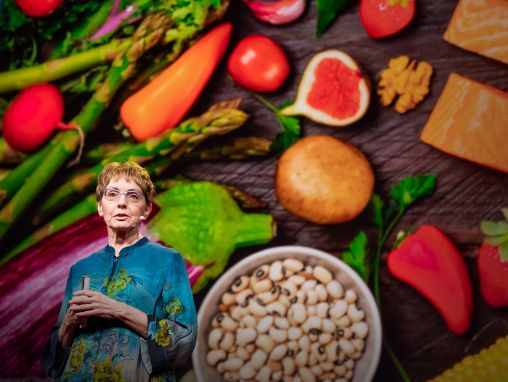 Click to play Kristie Ebi: Comment le changement climatique pourrait rendre notre alimentation moins nourrissante