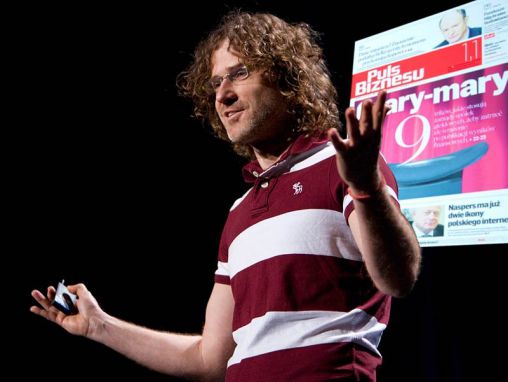 Click to play Jacek Utko pose la question : le design peut-il sauver la presse écrite?