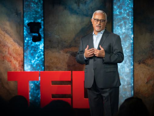 Luis H. Zayas: O impacto psicológico de separar crianças na fronteira entre EUA e México