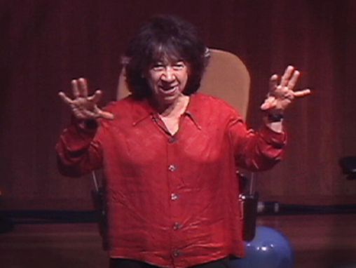 Click to play Emily Levine: la théorie du tout d'une tricheuse