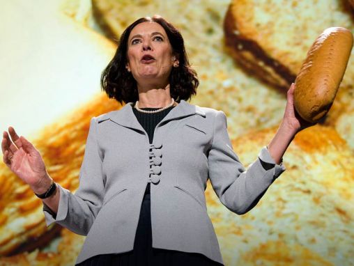 Click to play Louise Fresco parle de nourrir le monde entier